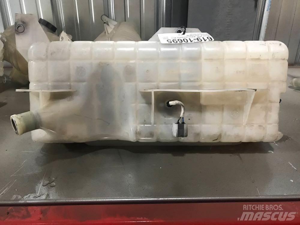Volvo VNL Haszonjárművek - Egyéb