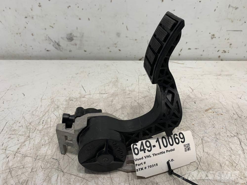 Volvo VNL Haszonjárművek - Egyéb