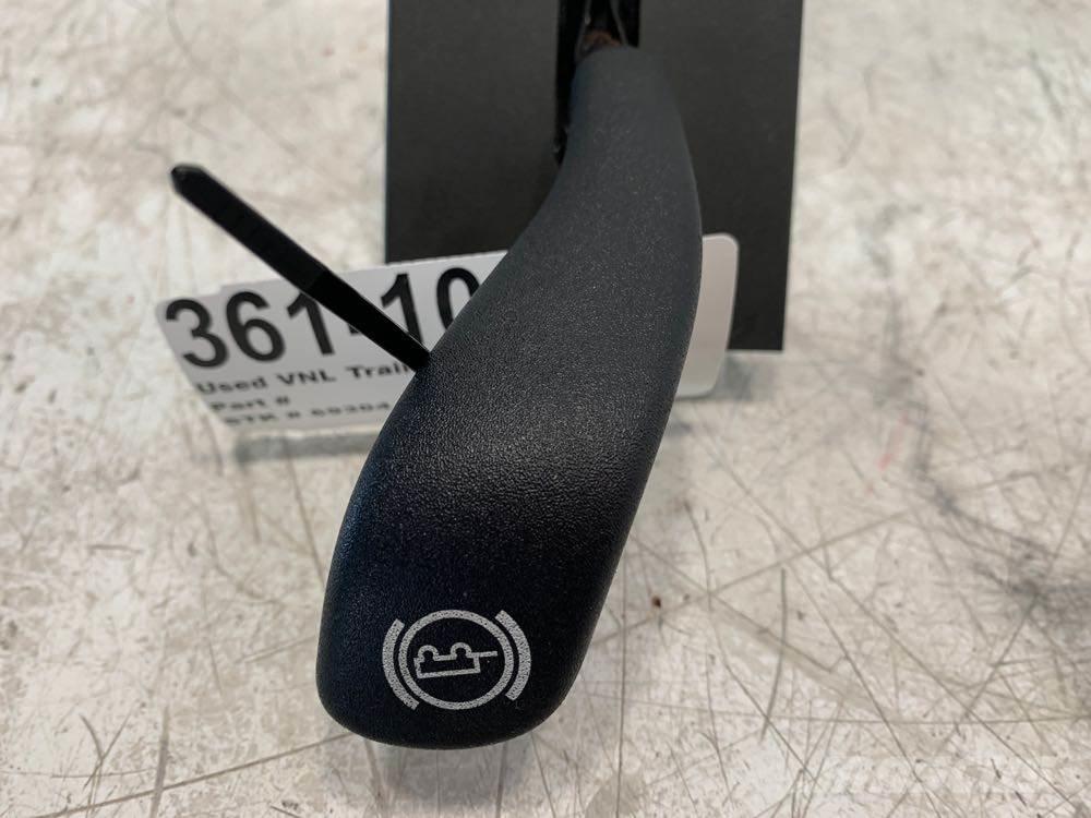 Volvo VNL Haszonjárművek - Egyéb