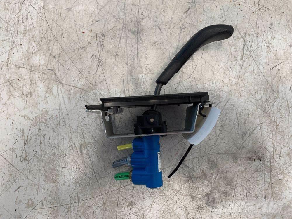 Volvo VNL Haszonjárművek - Egyéb