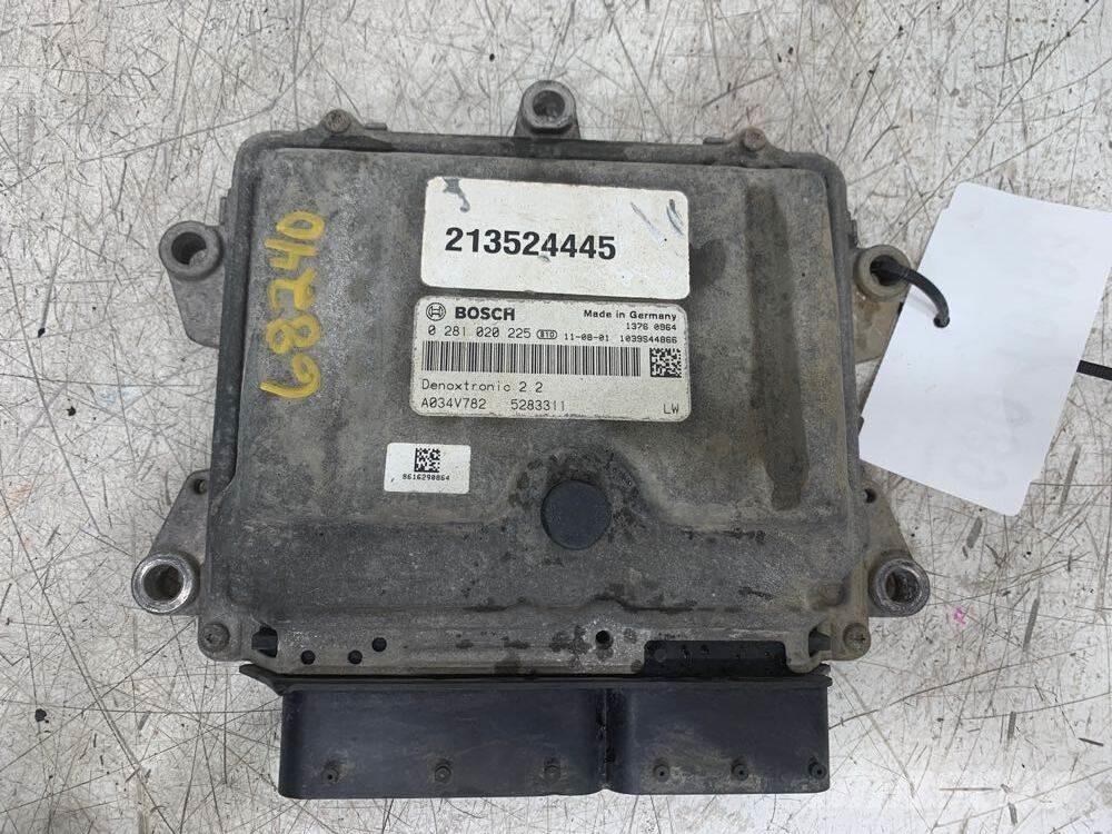 Volvo VNL Haszonjárművek - Egyéb