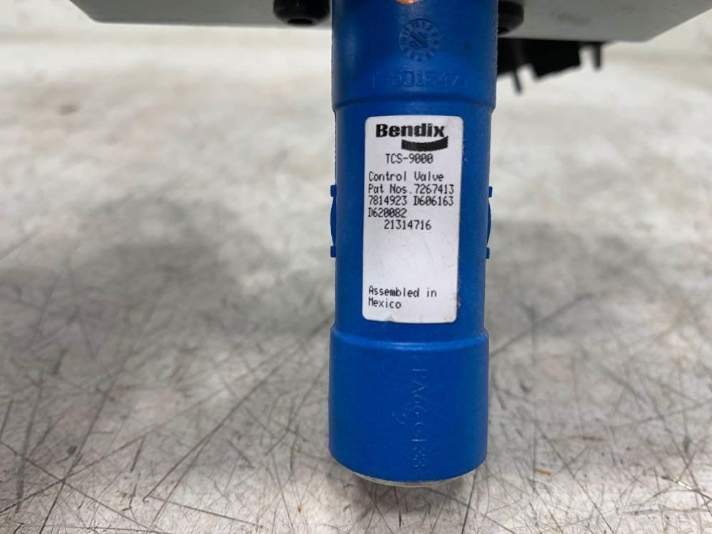 Volvo VNL Haszonjárművek - Egyéb