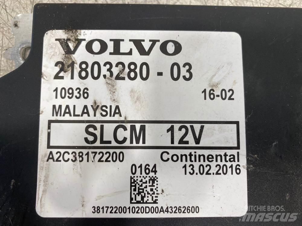 Volvo VNL Vezetőfülke és belső tartozékok