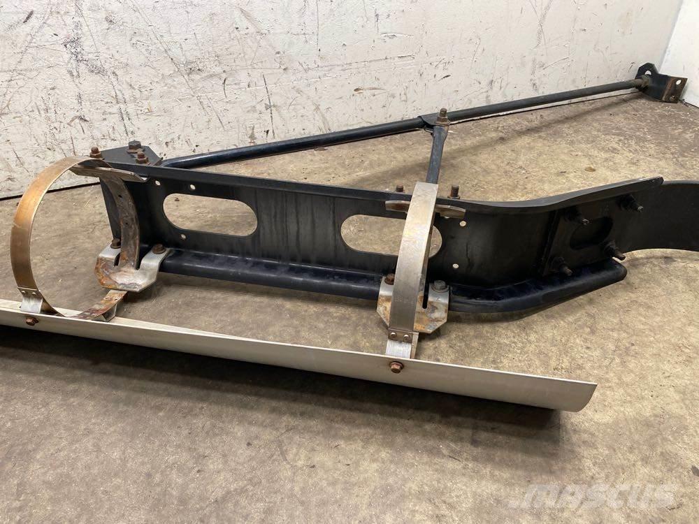 Volvo VNL Haszonjárművek - Egyéb