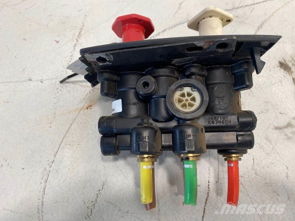 Volvo VNL Haszonjárművek - Egyéb