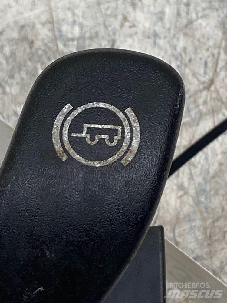 Volvo VNL Haszonjárművek - Egyéb