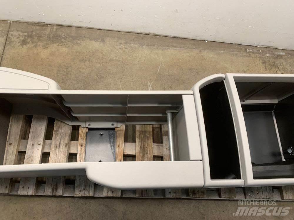 Volvo VNL Vezetőfülke és belső tartozékok