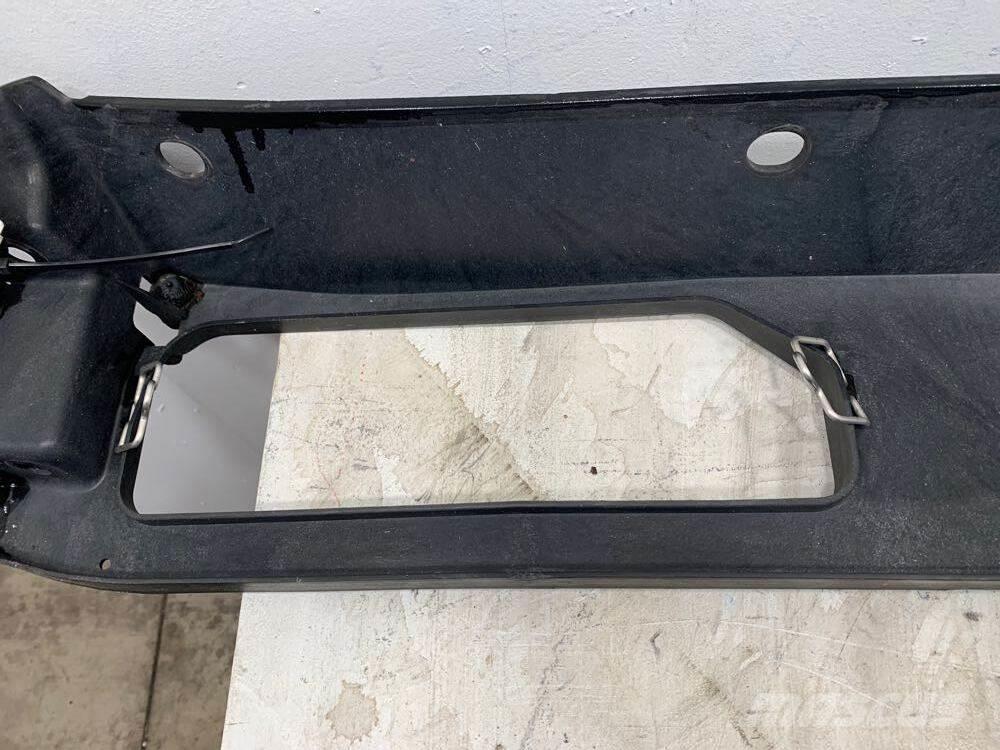 Volvo VNL Haszonjárművek - Egyéb