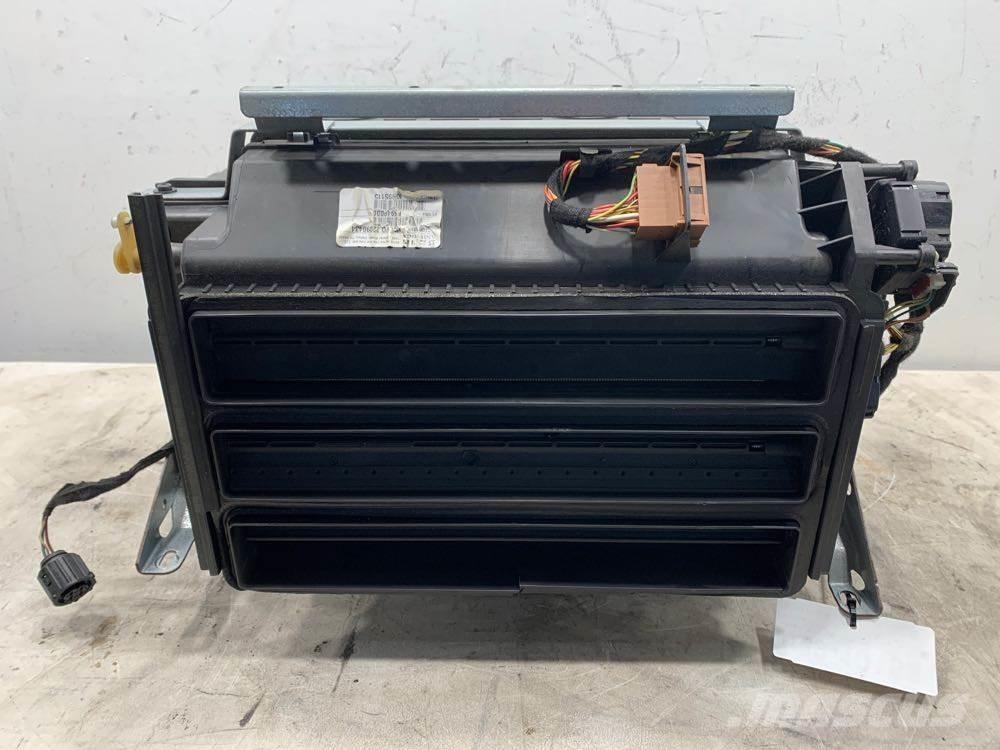 Volvo VNL Haszonjárművek - Egyéb