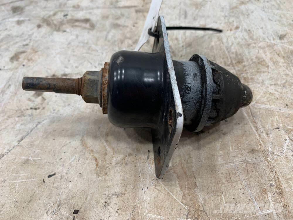 Volvo VNL Haszonjárművek - Egyéb