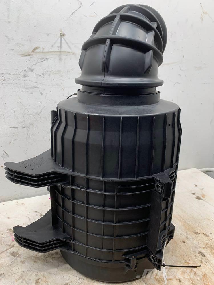 Volvo VNL Haszonjárművek - Egyéb