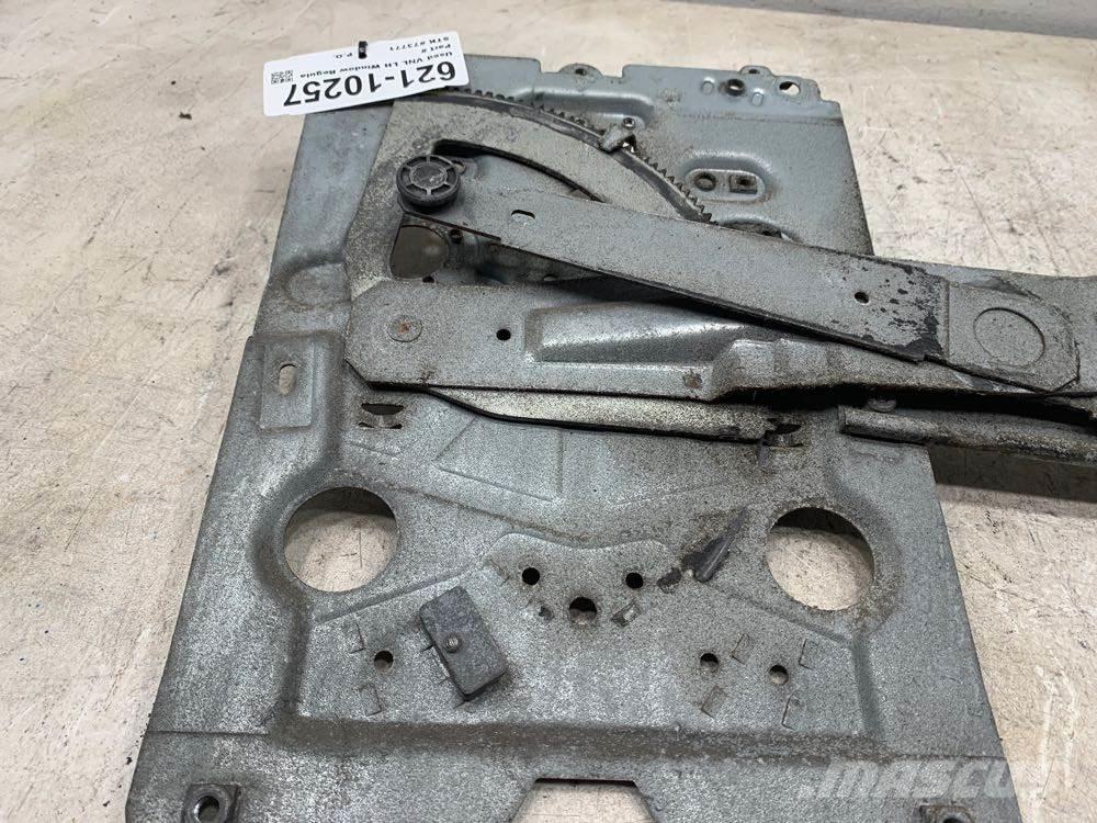 Volvo VNL Haszonjárművek - Egyéb