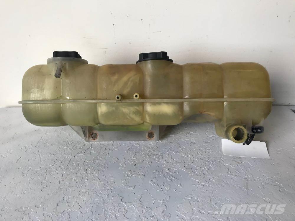 Volvo VNL Haszonjárművek - Egyéb