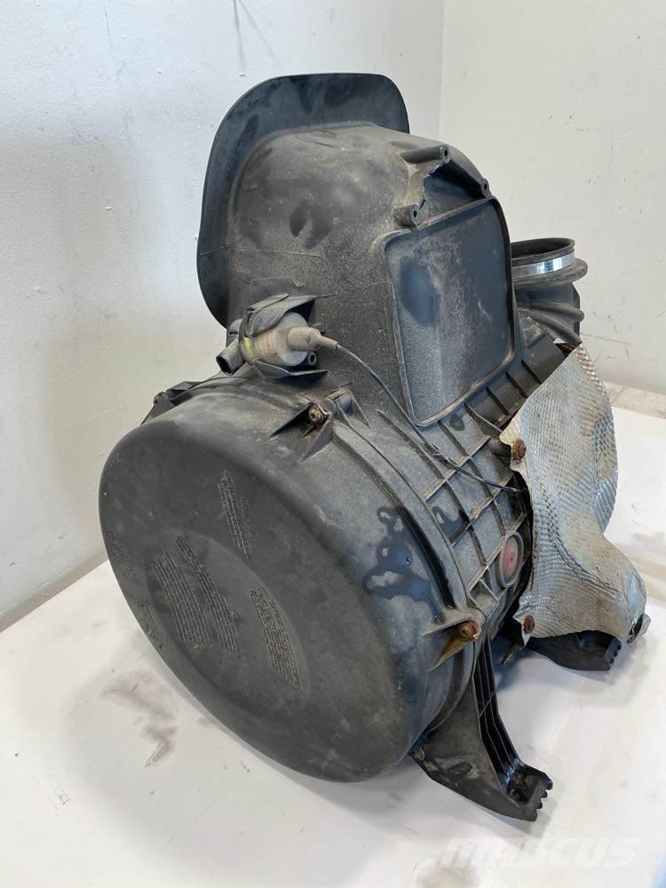 Volvo VNL Haszonjárművek - Egyéb