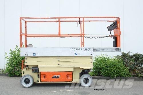 JLG 2030 ES Ollós emelők