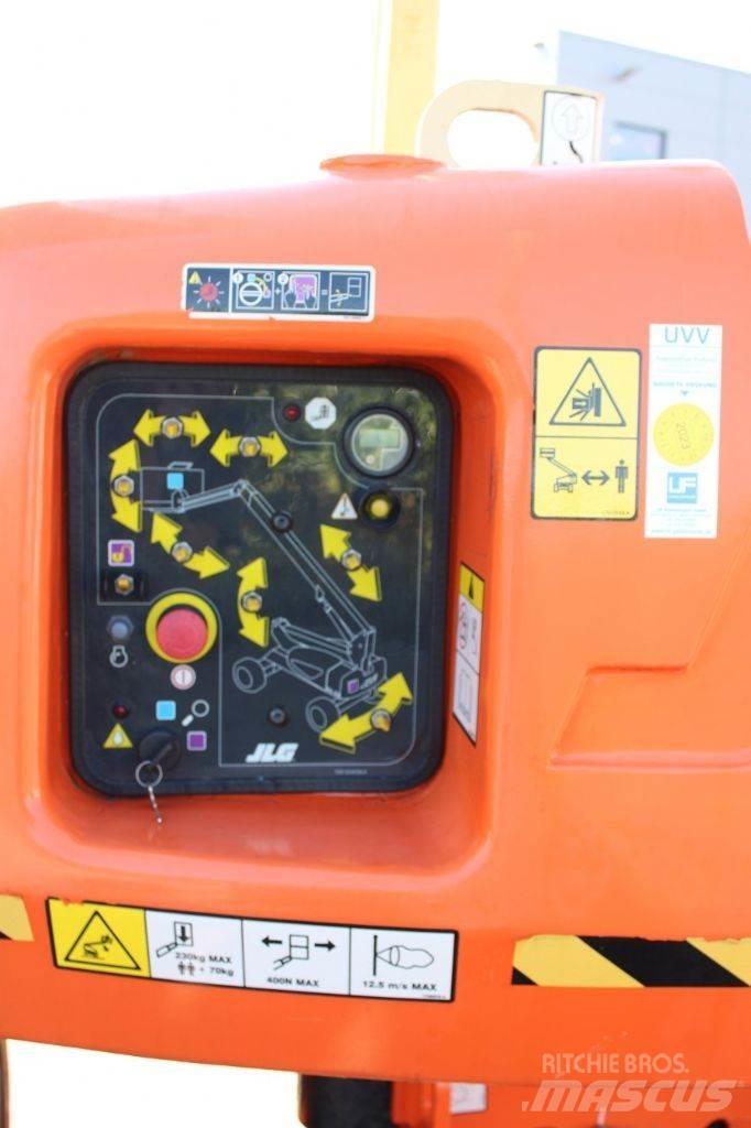 JLG M 600 JP Karos emelők