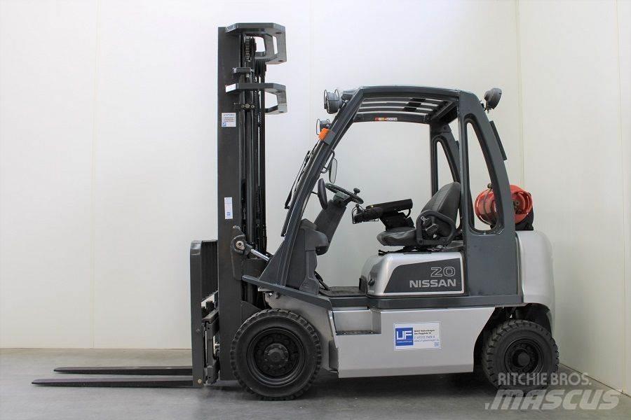 Nissan U1D2A20LQ Gázüzemű targoncák