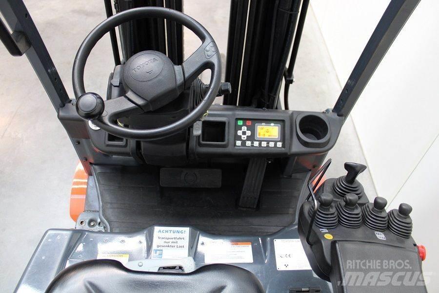 Toyota 8FBE 20 T Elektromos targoncák