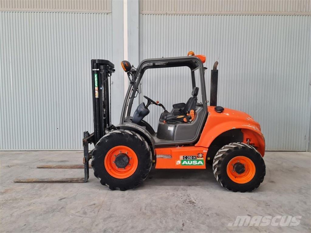 Ausa C250H Tereptargonca