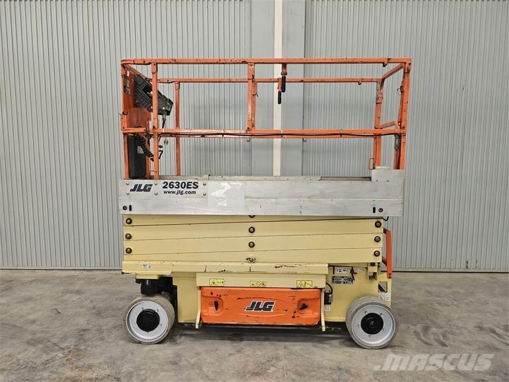 JLG 2630 ES Ollós emelők