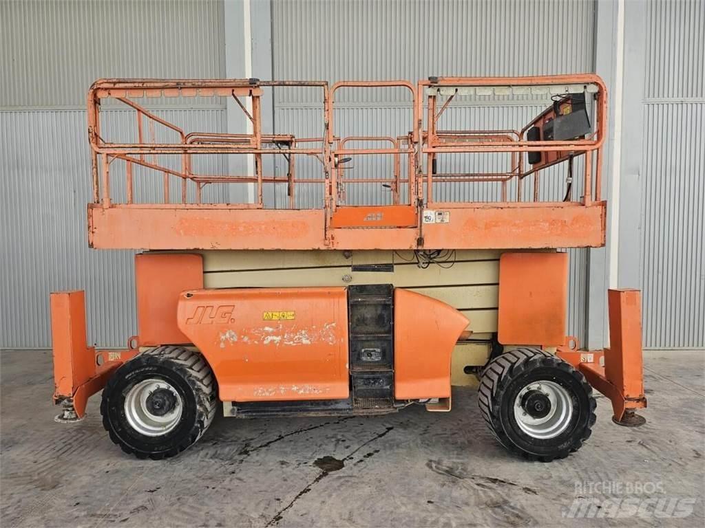 JLG 4394RT Ollós emelők