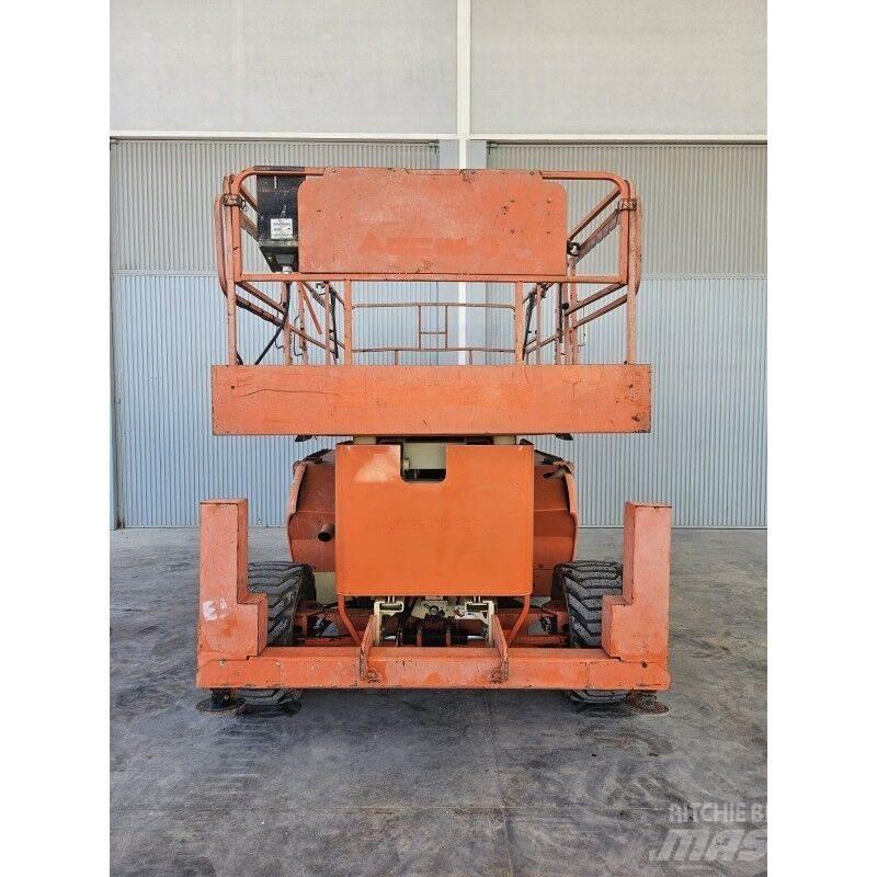 JLG 4394RT Ollós emelők