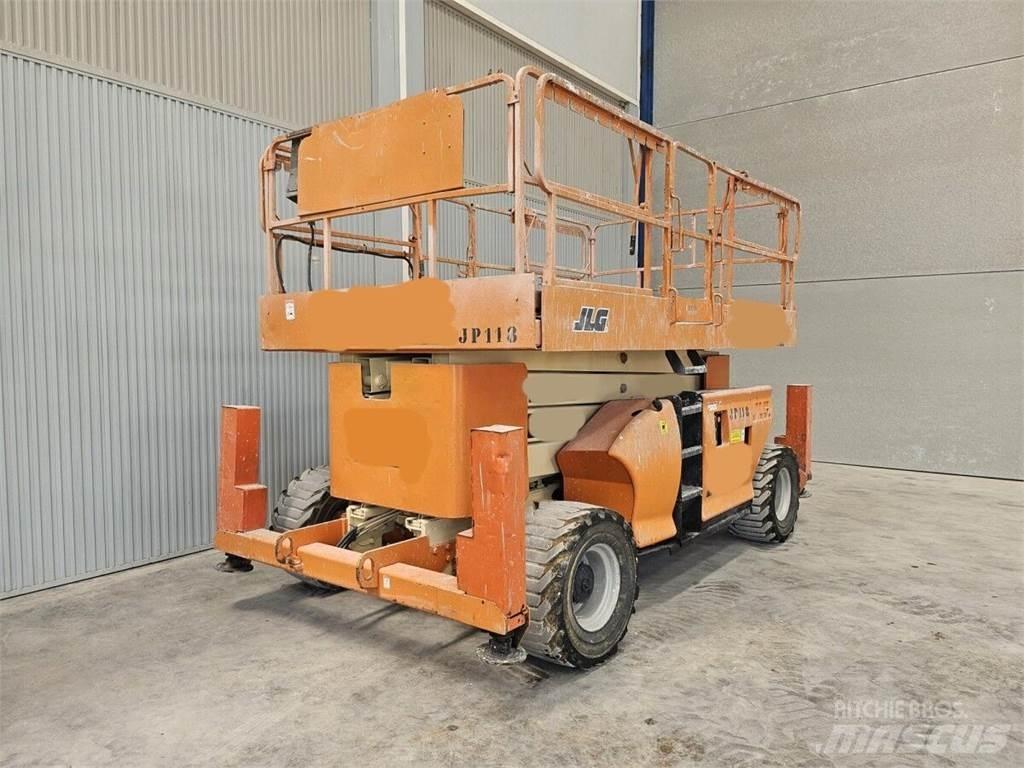 JLG 4394RT Ollós emelők