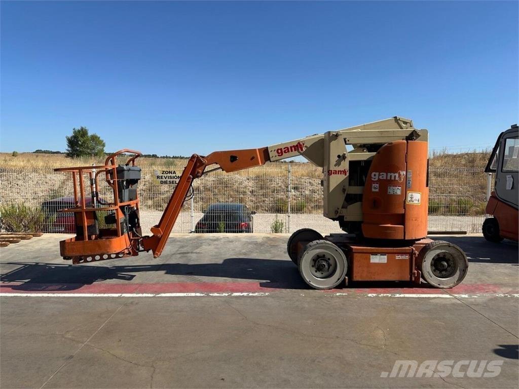 JLG E300AJP Karos emelők