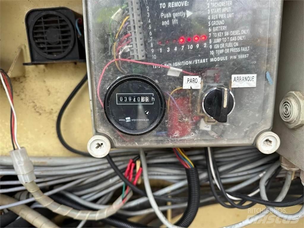 JLG LO2.5 Ollós emelők