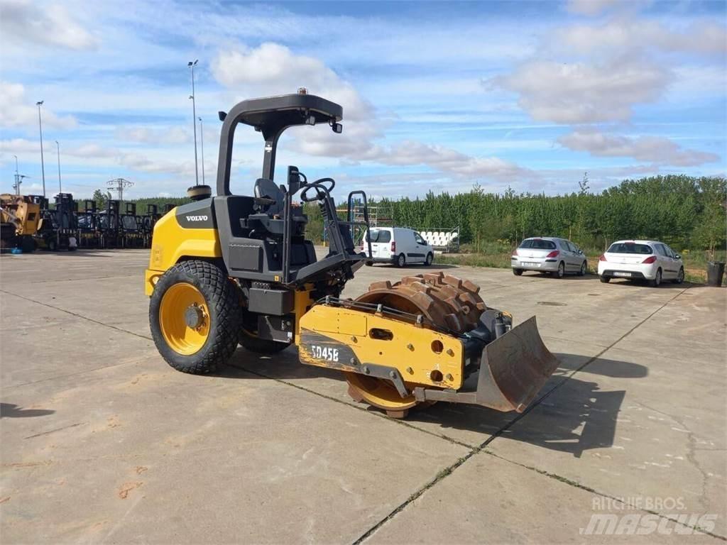 Volvo SD45B Egydobos hengerek