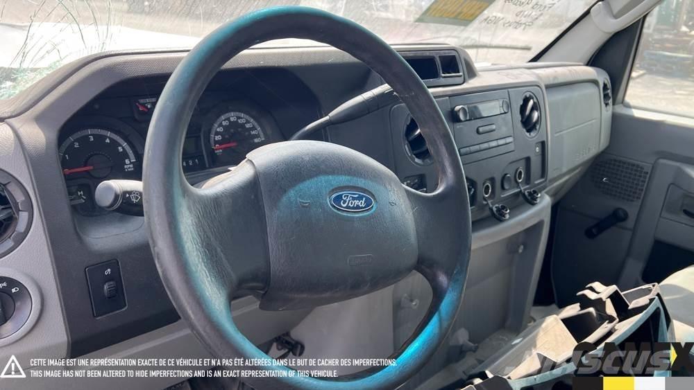 Ford E-450 Nyergesvontatók