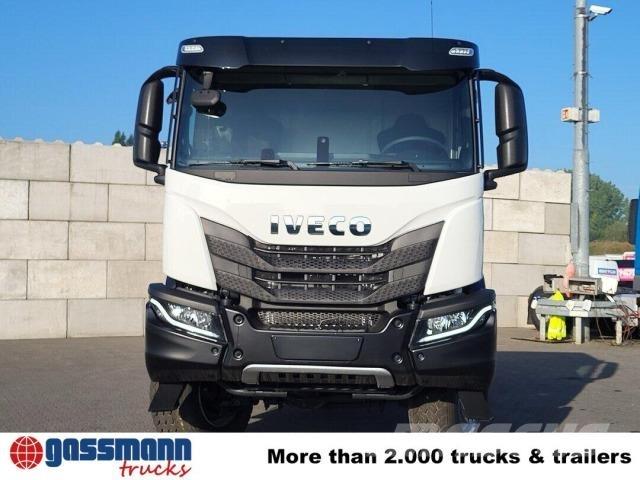 Iveco T-Way 360 6x6 Horgos rakodó teherautók
