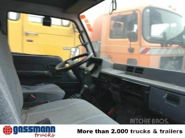 Mitsubishi Canter 4x2 Multifunkciós teherautók