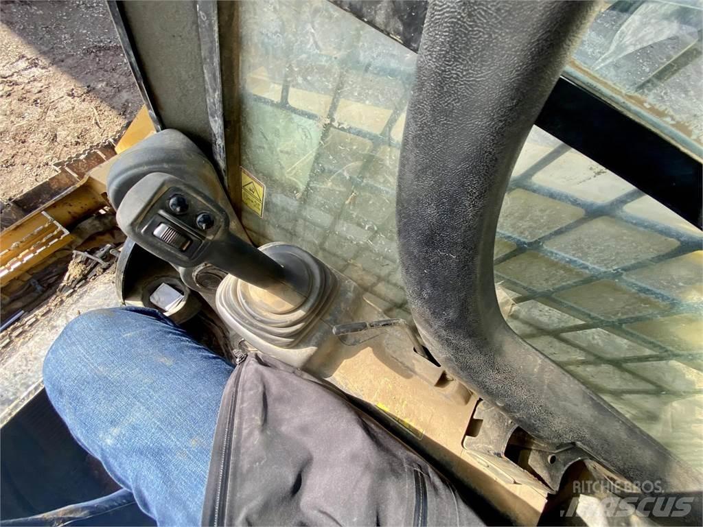 CAT 299D2 Kompaktrakodók