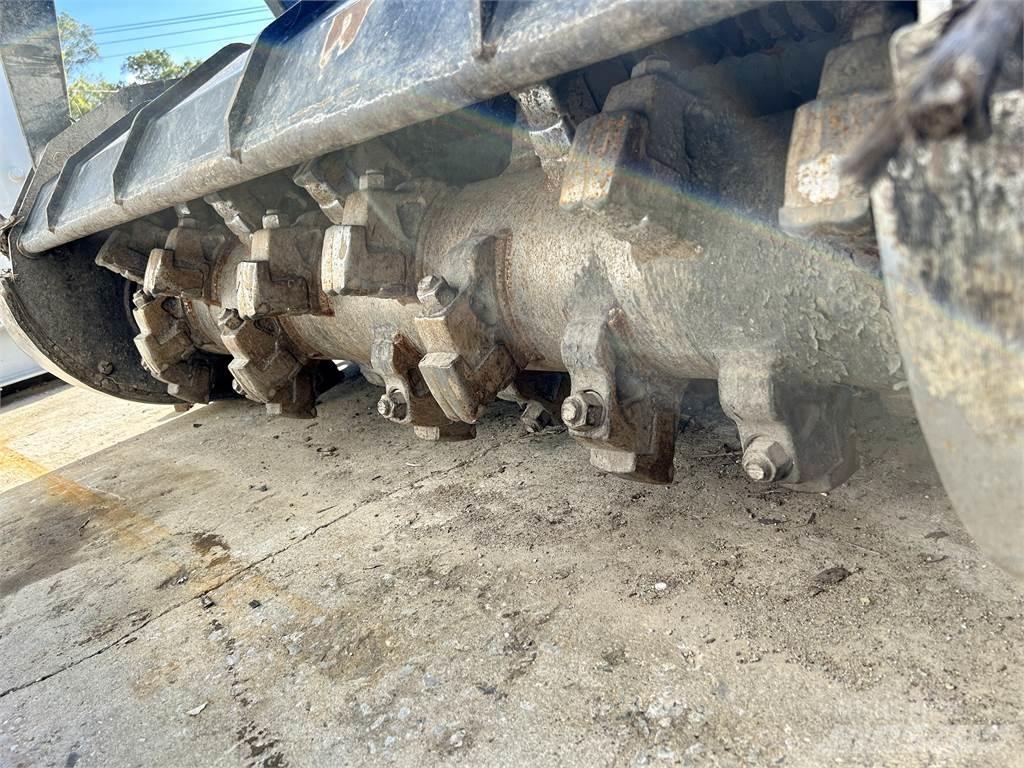CAT 299D3 Kompaktrakodók