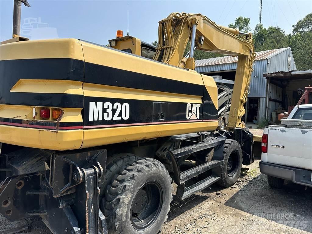 CAT M320 Lánctalpas kotrók