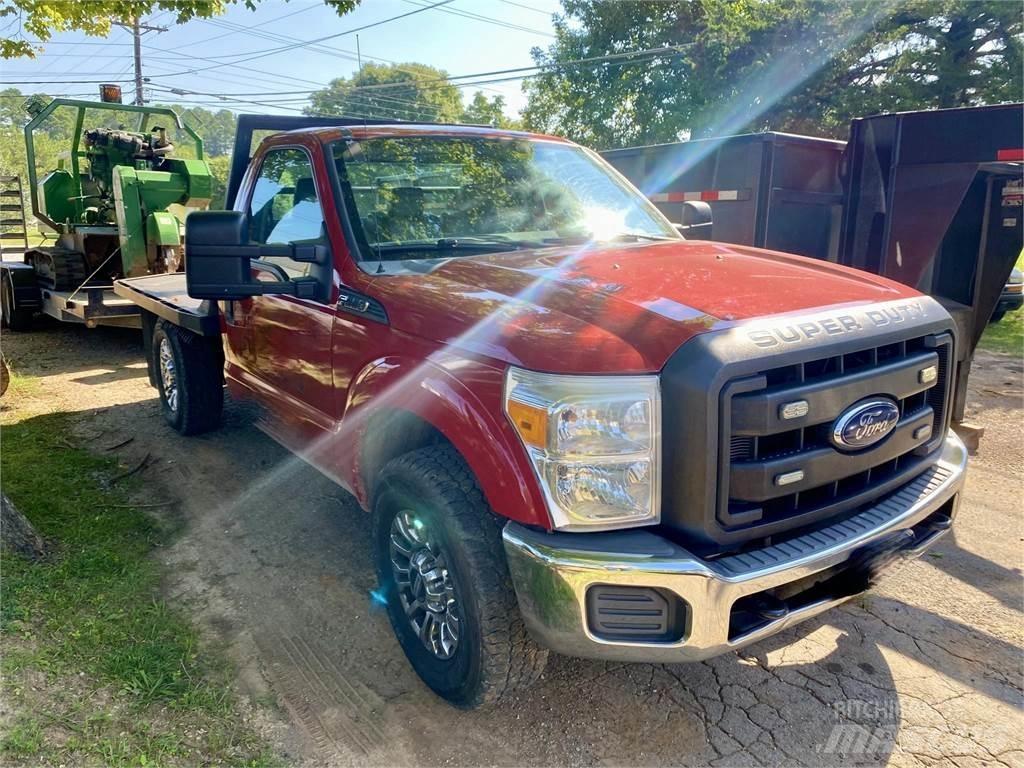Ford F250 Platós / Ponyvás teherautók