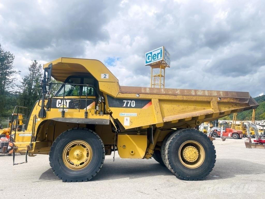CAT 770 Csuklósdömperek