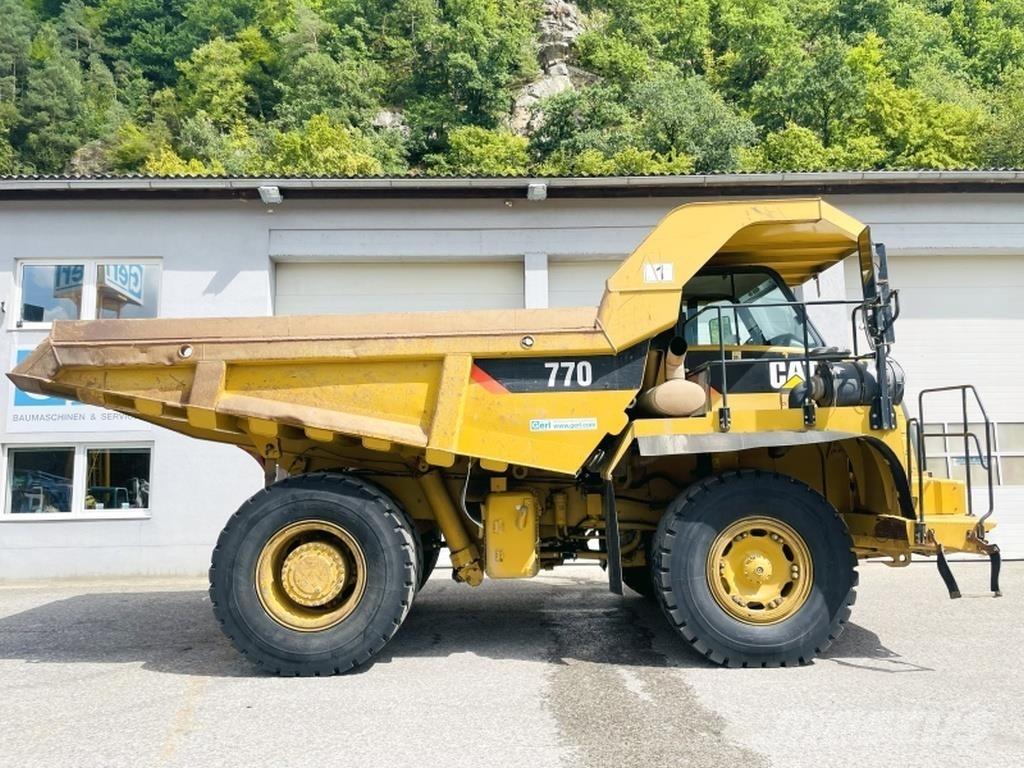 CAT 770 Csuklósdömperek