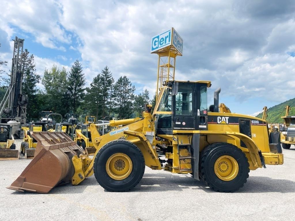 CAT 938 G2 Gumikerekes homlokrakodók