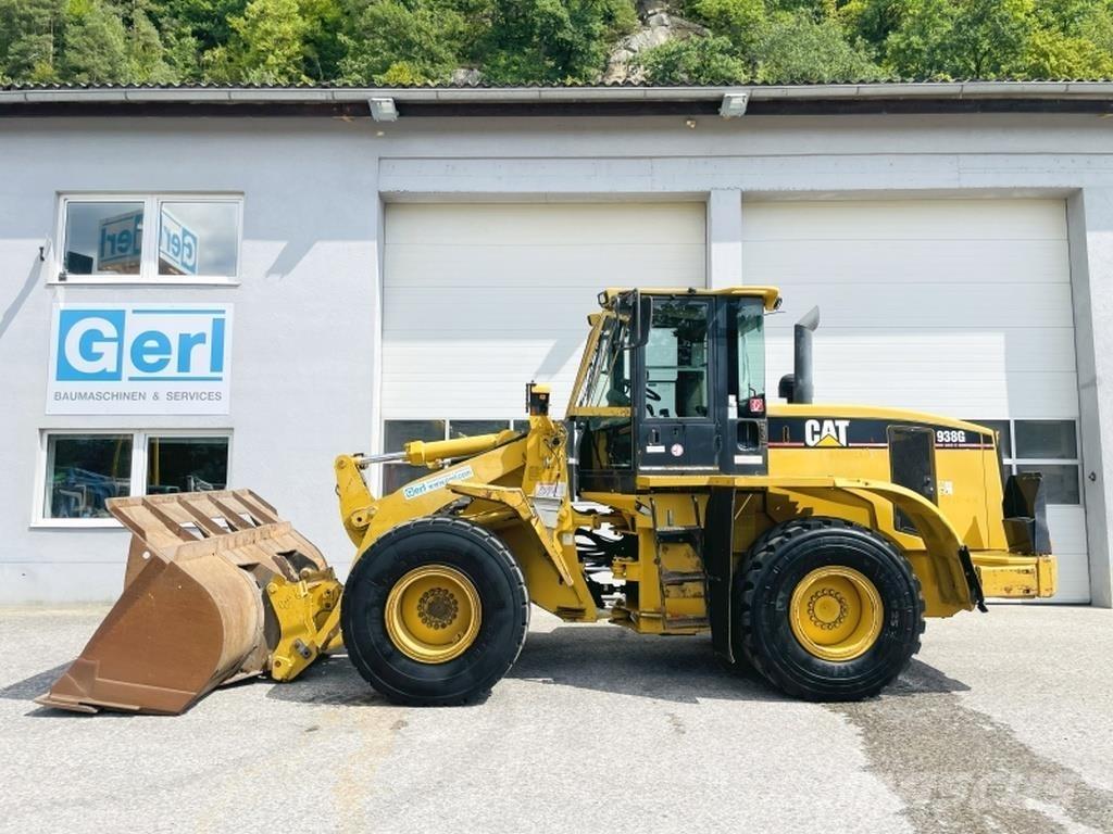 CAT 938 G2 Gumikerekes homlokrakodók