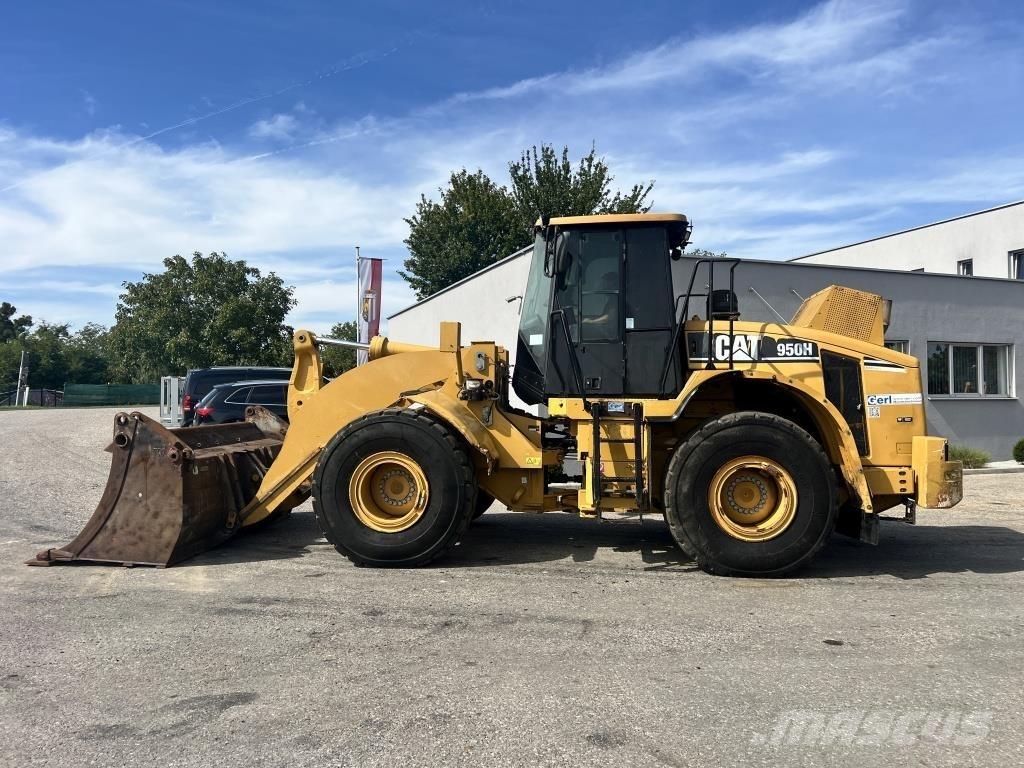 CAT 950 H Gumikerekes homlokrakodók