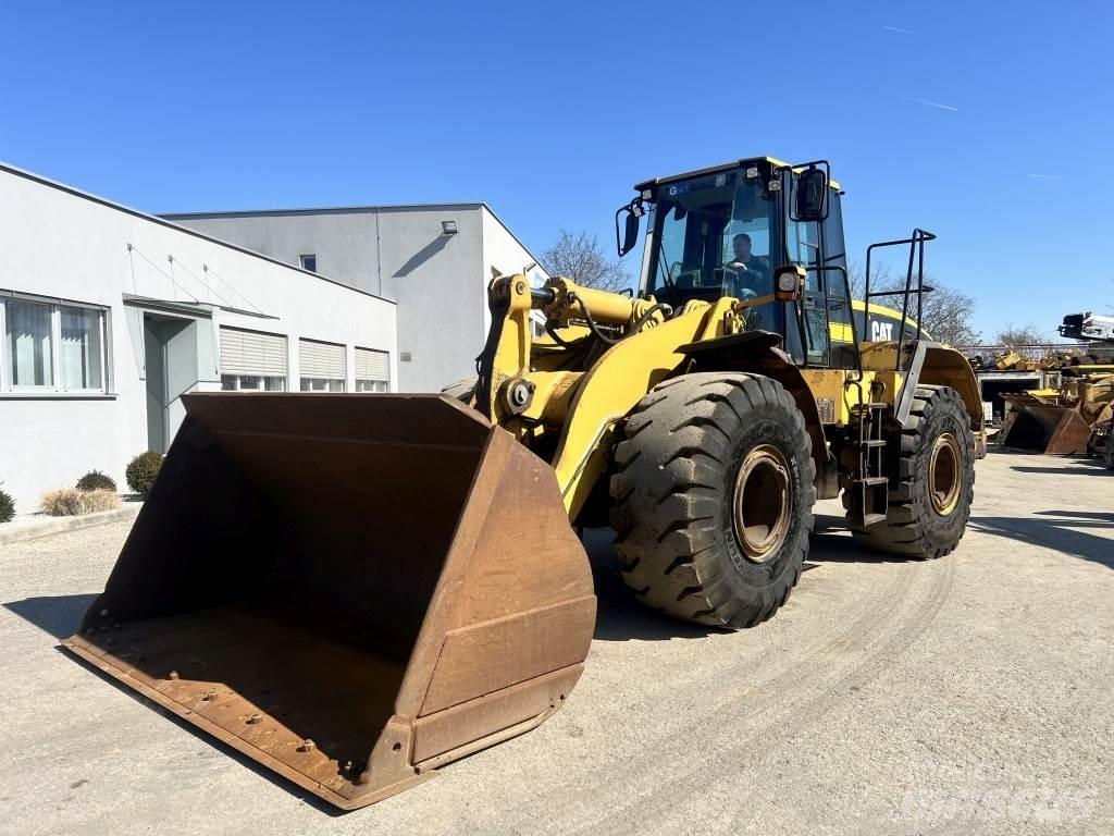 CAT 966 G Gumikerekes homlokrakodók