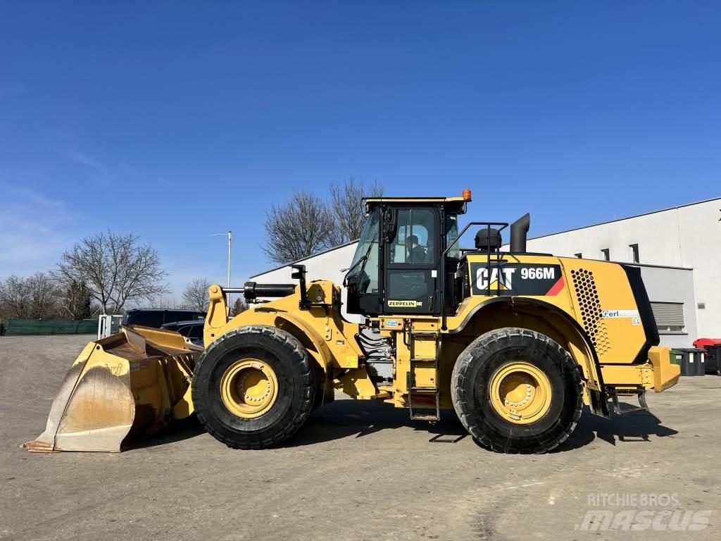 CAT 966 M Gumikerekes homlokrakodók