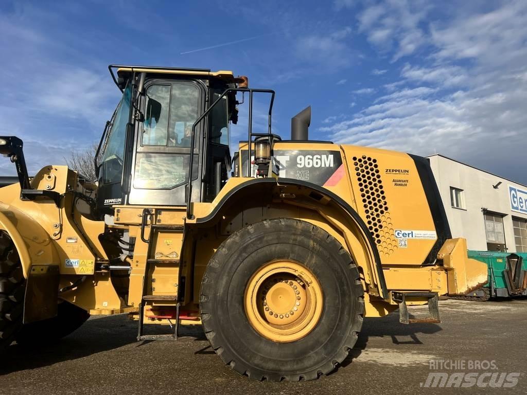 CAT 966 M XE Gumikerekes homlokrakodók
