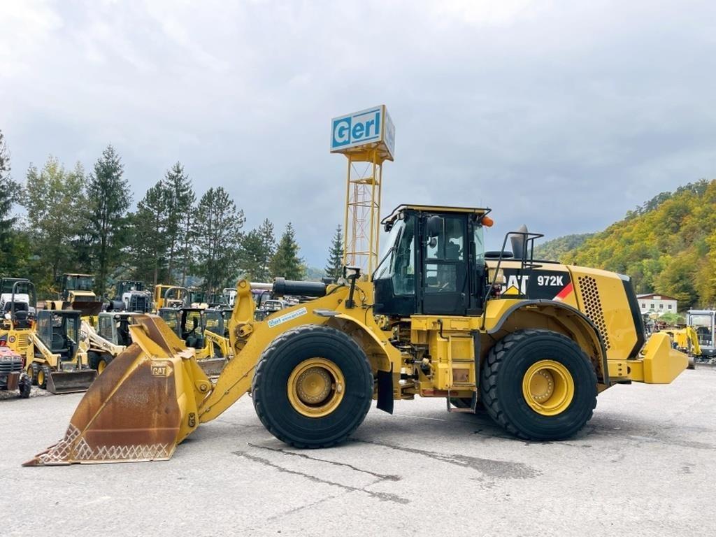 CAT 972K Gumikerekes homlokrakodók
