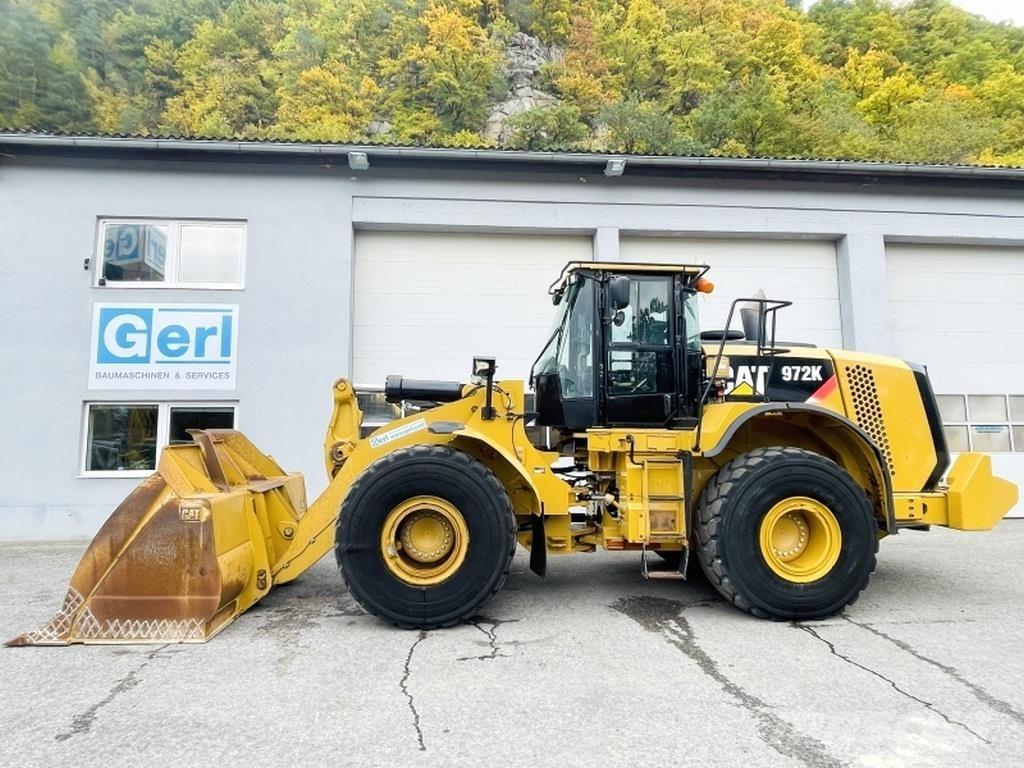 CAT 972K Gumikerekes homlokrakodók