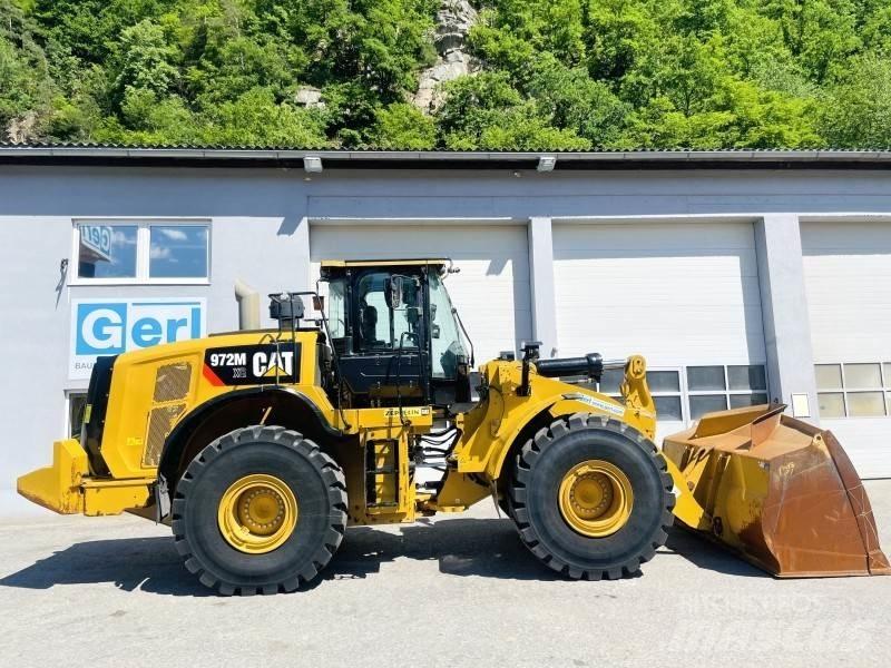 CAT 972M XE Gumikerekes homlokrakodók