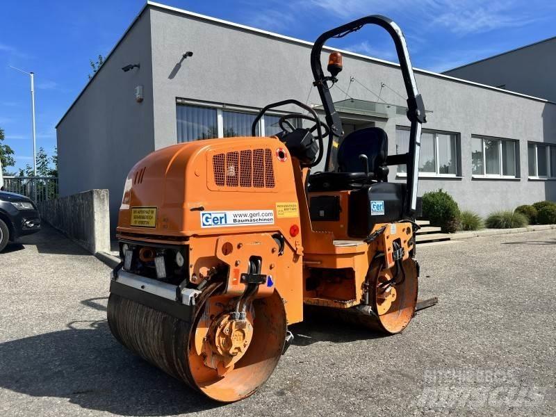 Dynapac CC 900 Ikerdobos hengerek
