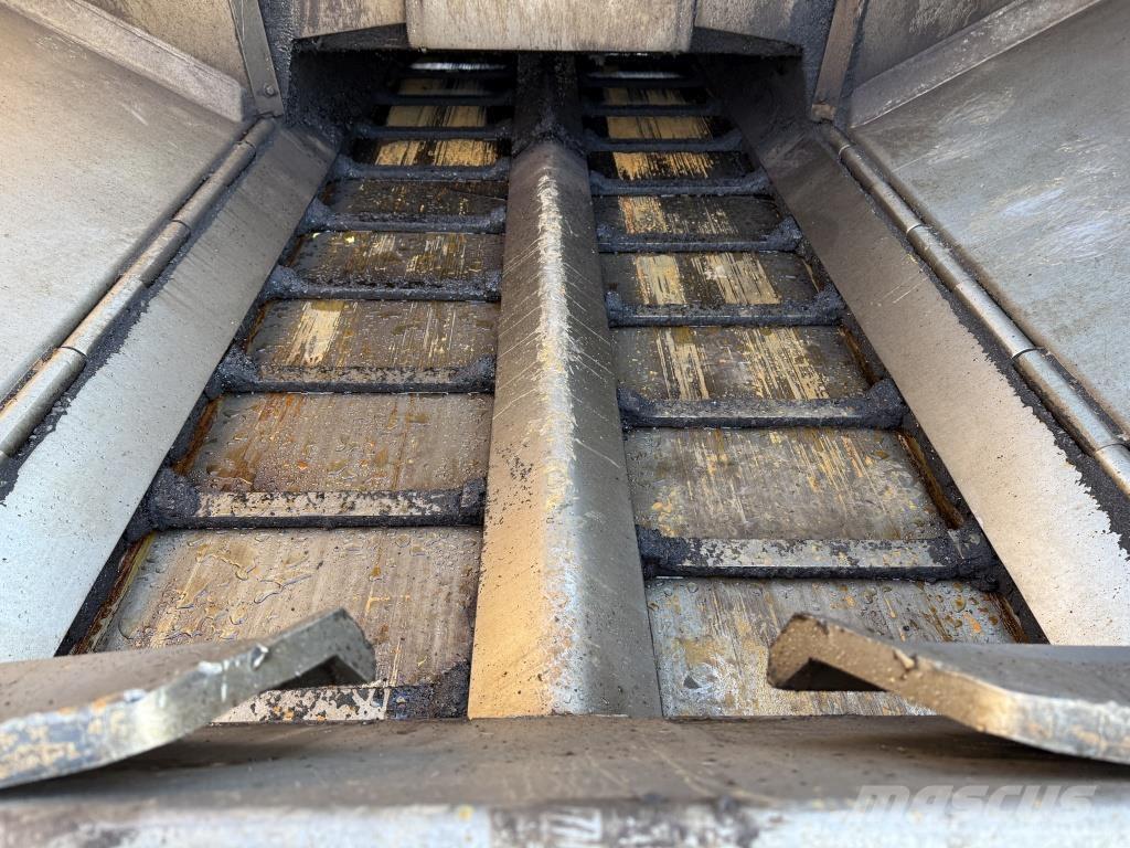 Dynapac SD 2500 CS Aszfalt terítõ gépek